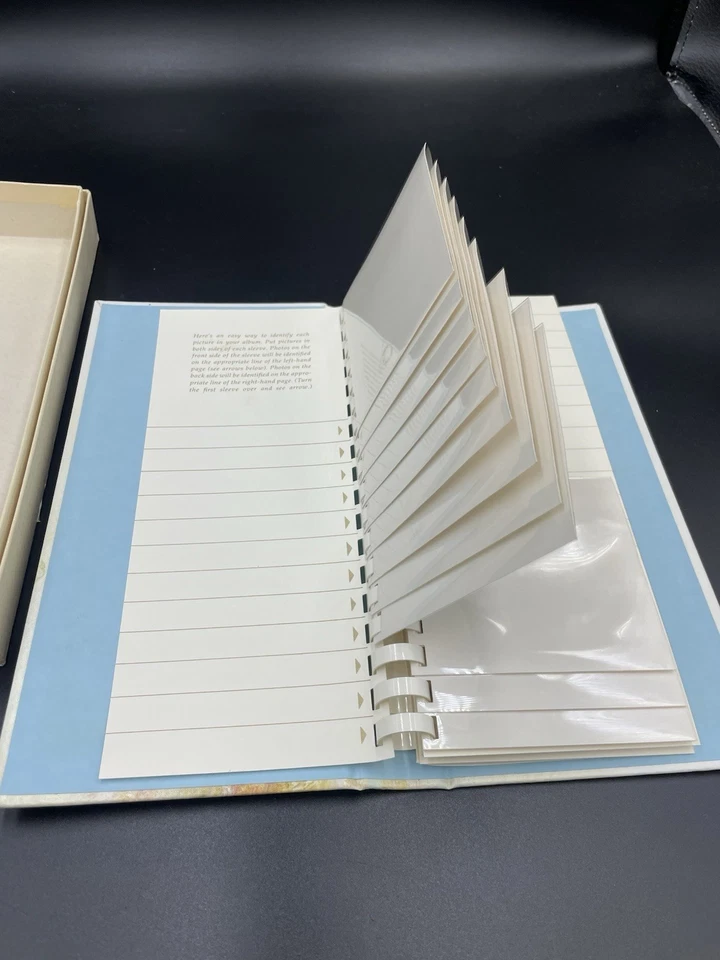 Álbum de fotos floral vintage Hallmark para fotos de cámara Kodak Instamatic de 3,5 x 3,5 Foto 4 de 4