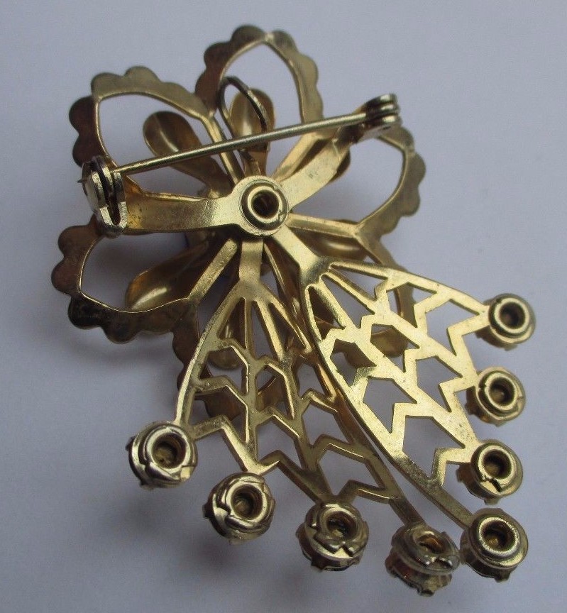 Broche Bijou Vintage - Rosace En Relief Couleur Or Avec Cristaux Type Saphir - Réf. 4326 - Occasion Bon état