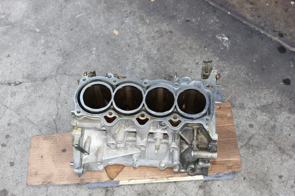 11401-80881 丰田发动机缸缸体 1140180881,正品原始设备制造商零件 (497f) — 第 2/4 张图片