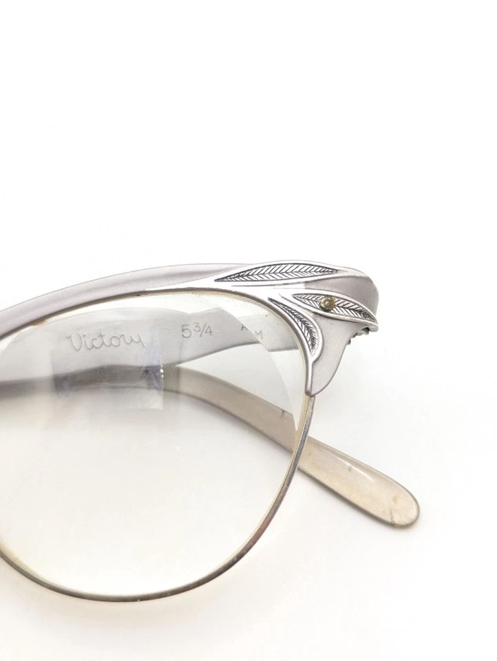 Vintage Rare Victory Cat Eye Glasses Silver Leaf Art Deco Retro Accessory Movie - Image 4 of 4