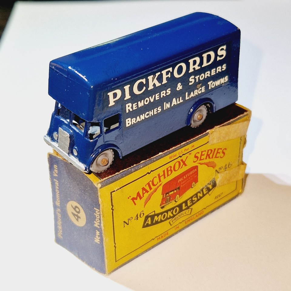 Matchbox 46b pickfords removal van, box m, model m (est. plus 24