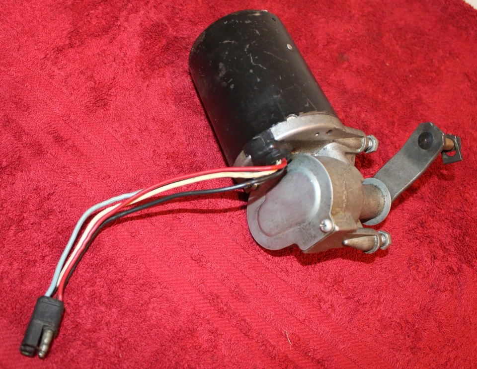 1967 年 Mustang Fastback Convert GT Shelby Cougar ORIG WINDSHIELD WIPER MOTOR — 第 3/4 张图片