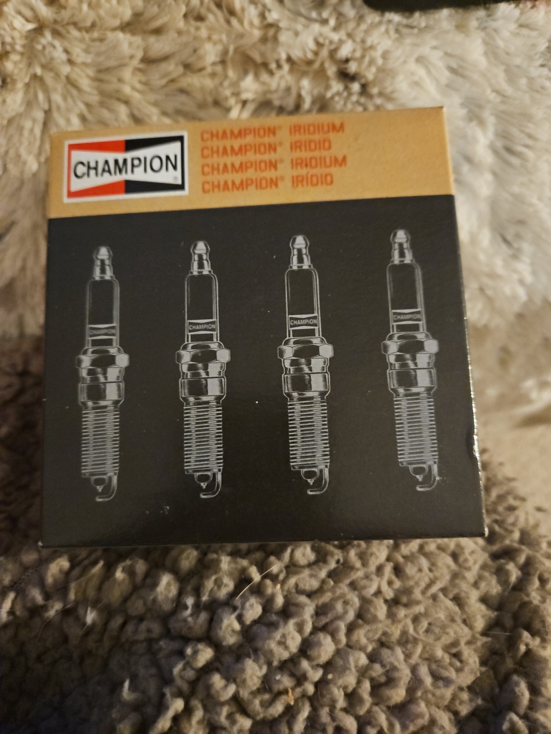 4 PACK Champion 9055 REC12WMPB5 Iridium Spark Plug New
