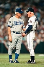 Tommy Lasorda Los Angeles Dodgers Sparky Anderson Detroit Tigers t- Old Photo