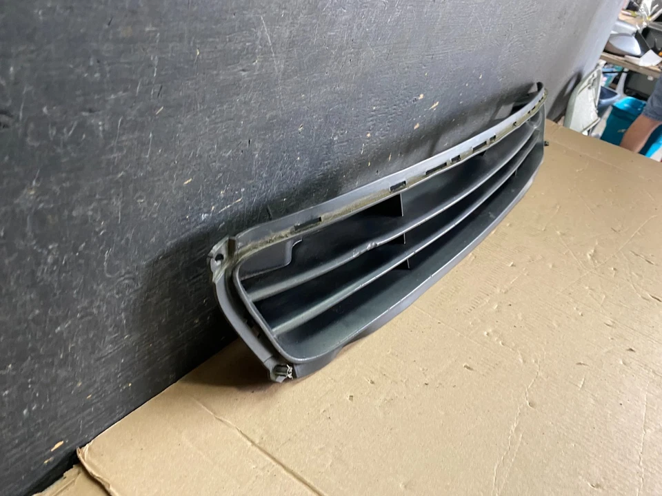 2007 2008 2009 Hyundai Elantra Front Upper Grille Grill Oem P3987 DG - Image 3 of 4