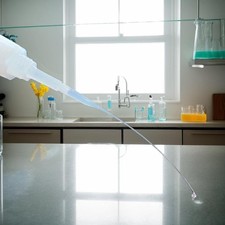 100 sztuk / zestaw Klej do tworzyw sztucznych Mikrokońcówki Przedłużacz kleju Precyzyjny aplikator kleju CA