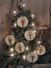 Christmas Plaid Tie Hanging SNOWBALLS Wood Nose Primitive Peg Rack Ornament Tuck