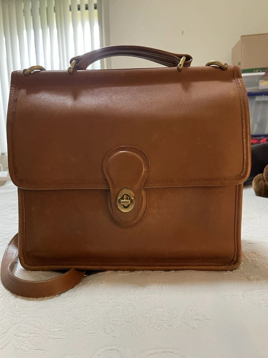 Coach Willis Shoulder Bags Turn Lock Handbags for Women for sale