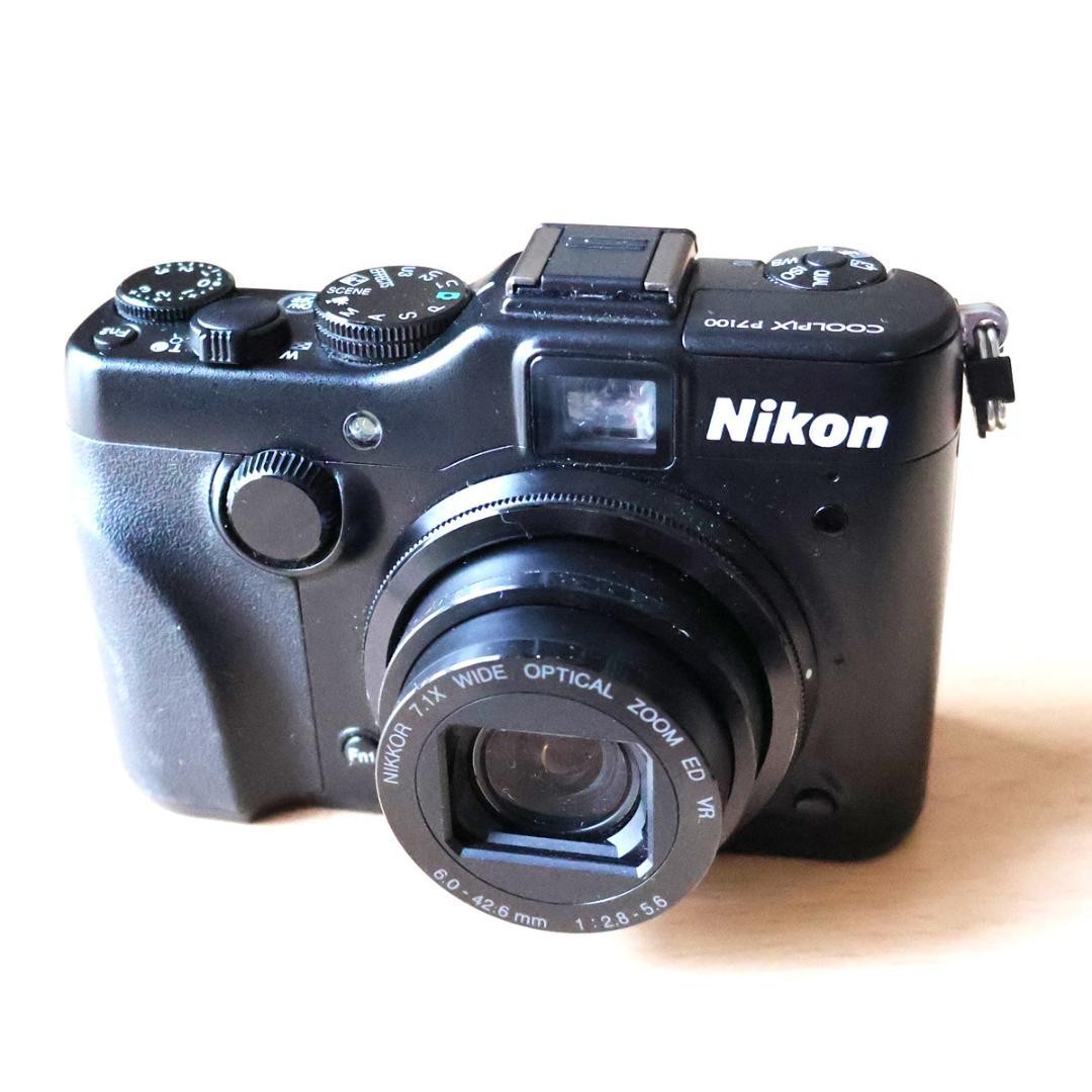 Nikon COOLPIX P7100 Digital Camera Black 10.1MP CCD Tilt-LCD