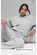 Alo Yoga Accolade Crewneck Sweatpants Set Athletic Heather grey Size medium