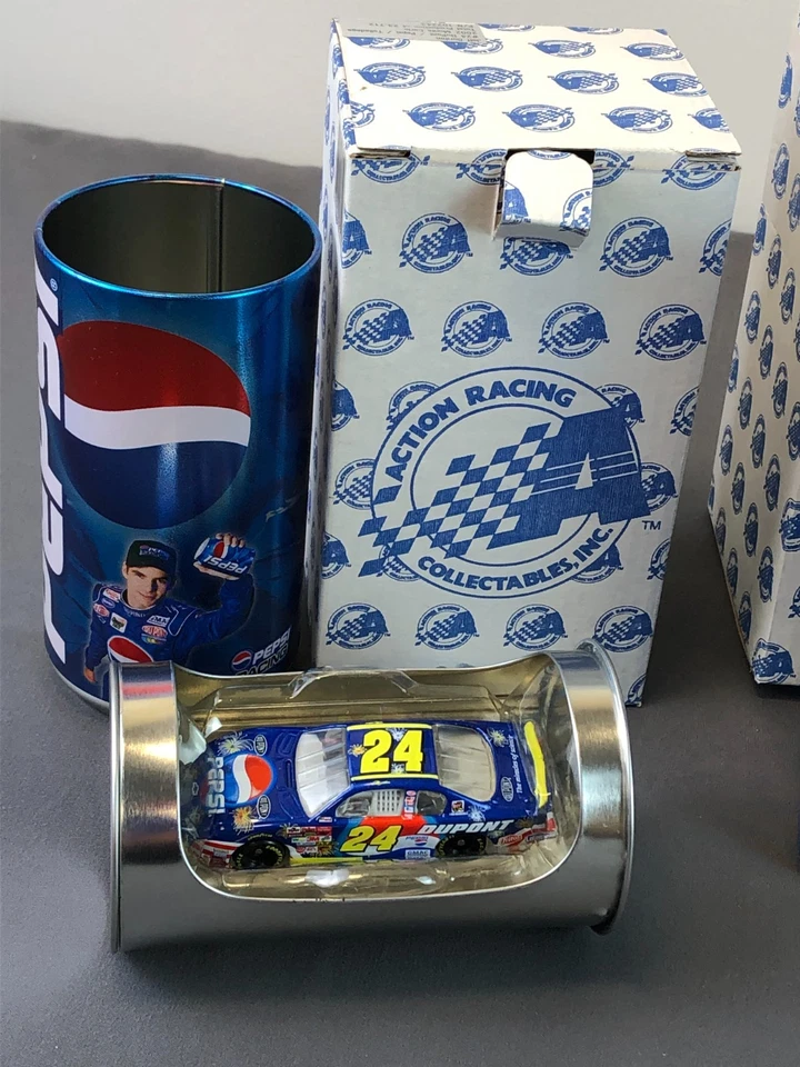 Lot of 3 1:64 Diecast Tin Sets JEFF GORDON #24 PEPSI 2002 MONTE CARLO DUPONT - Изображение 4 из 4