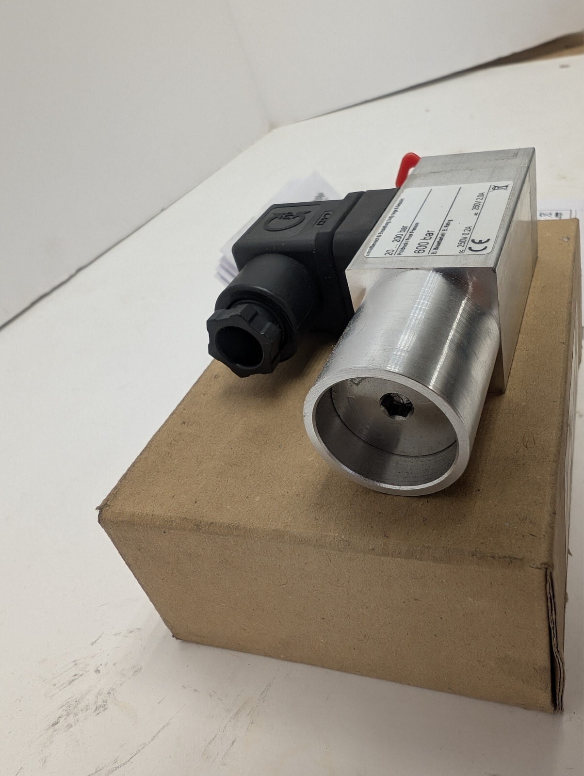 NEW BARKSDALE 0419-002 PRESSURE SWITCH 9221-PL1-V 20 ... 200 BAR Proof 600 BAR