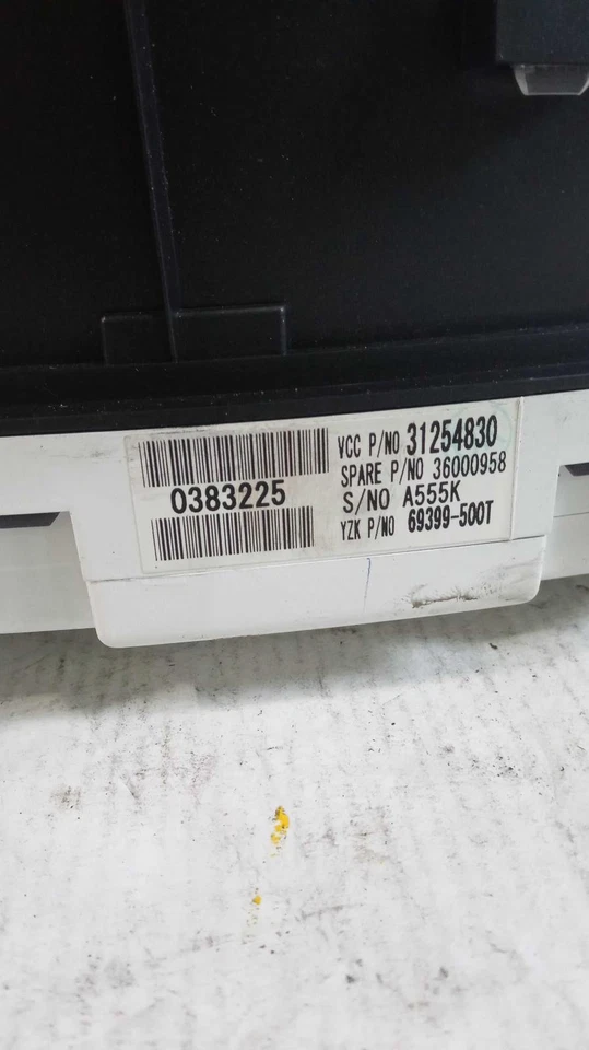 Used Speedometer Gauge fits: 2011 Volvo 70 SERIES cluster MPH exc. R-Design exc. Foto 2 de 4