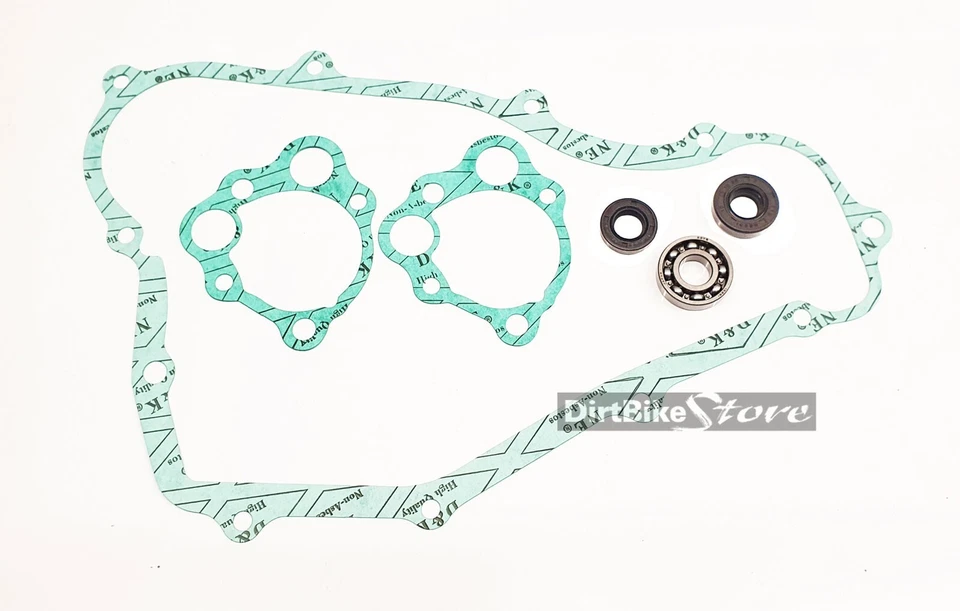 Honda CR 250 R ( 1985 1986 ) Right Crankcase Clutch Cover & Associated Parts NEW - Image 3 of 4