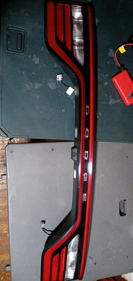 DEFECTO 2014-2020 Dodge Durango puerta levadiza central LED luz trasera lámpara con cámara OEM Foto 2 de 4