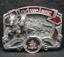 XD03131 VINTAGE 1970s BUDWEISER KING OF BEERS ALCOHOL COMPANY MENS BELT BUCKLE