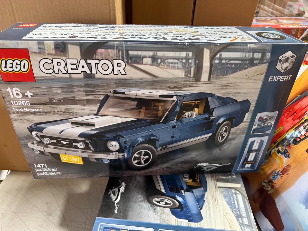 LEGO Creator Expert Ford Mustang GT Set (10265) free shipping Box