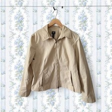 Work to Weekend Women's 14 Cream lightweight zip up jacket with collar