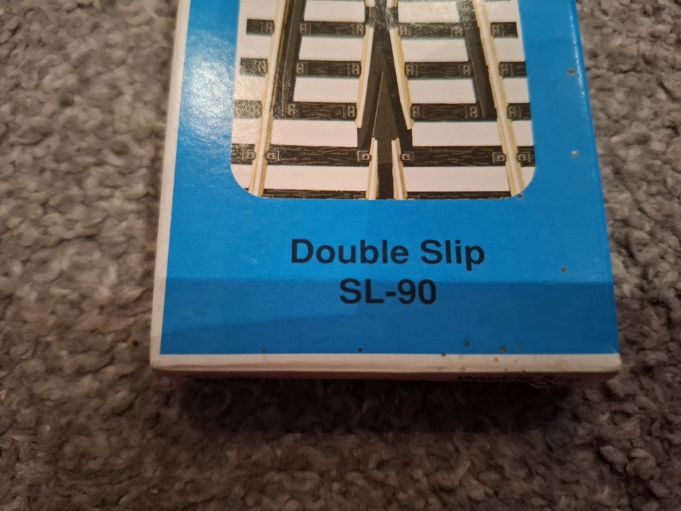 PECO SL-90 Electrofrog Double Slip Track - OO/HO Gauge - Code 100 - NEW - Image 3 of 4