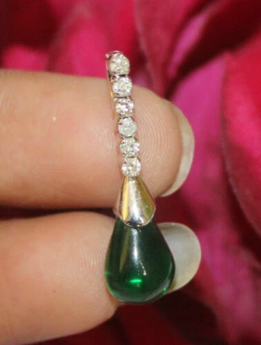 Markenlose Echtschmuck im Medaillon