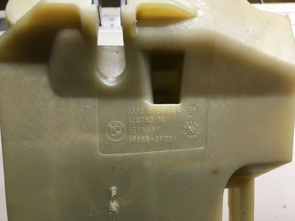 BMW 525i E60 2004 pedal de freno delantero del lado del conductor con soporte OEM+ Foto 4 de 4