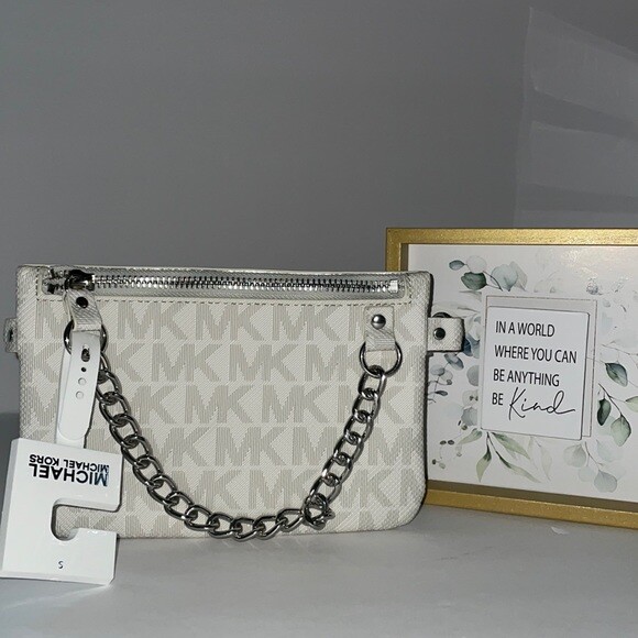 ?? Michael Kors ?? Small ? MK Grey White Signature  display picture 1