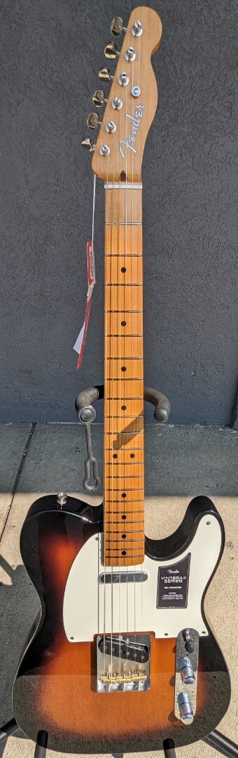 Гитара Fender Vintera II 50-х годов Nocaster кленовый гриф 2-х цветная Sunburst 199290₽