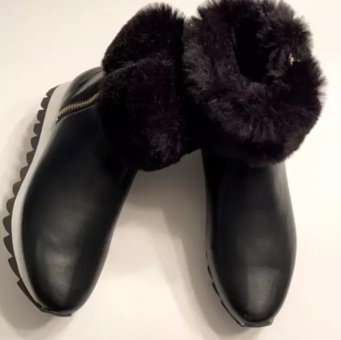 Dkny hotsell flat boots