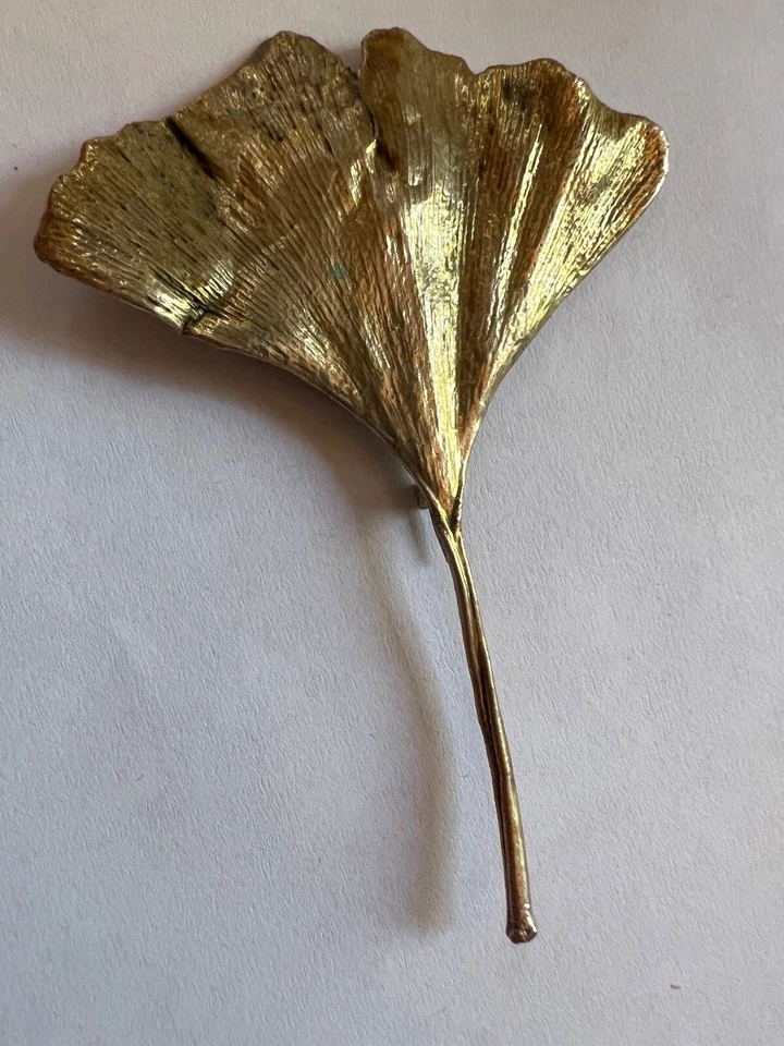 Broche GINKGO LEAF por Michael Michaud? 3 1/2 x 21/2 - Imagem 3 de 4