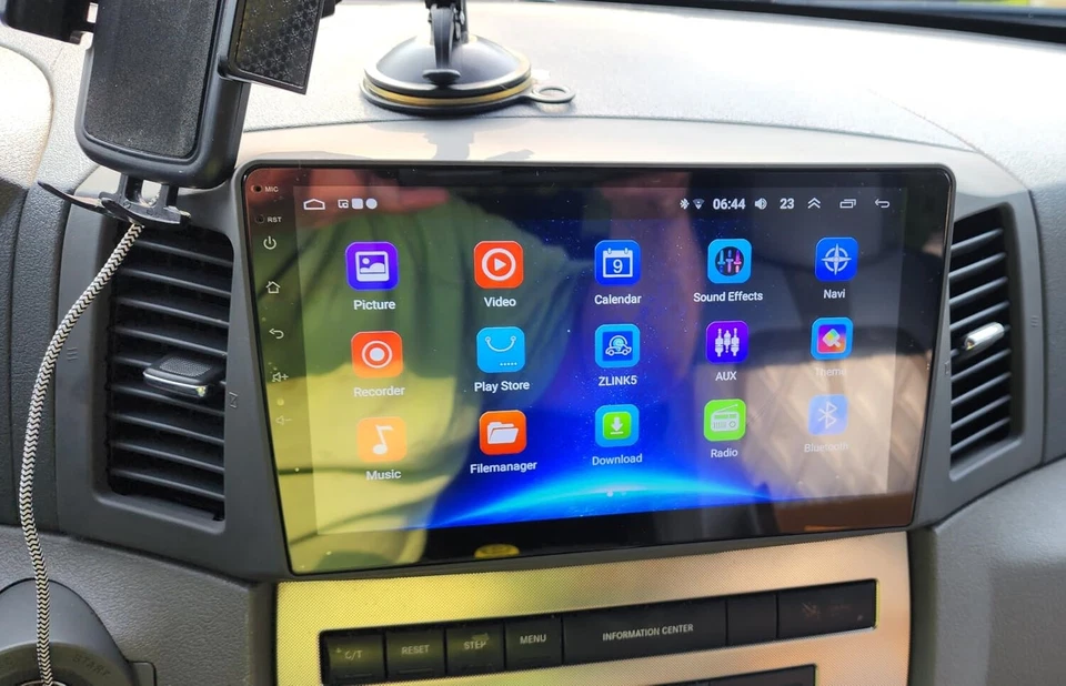 10.1'' Car Stereo Radio Carplay Android 13 GPS For Jeep Grand Cherokee 2004-2007 - Image 4 of 4