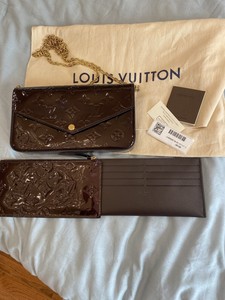 pochette felicie amarante