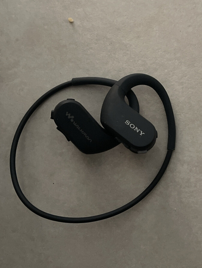 SONY NW-WS413 WALKMAN ウォークマン Amazon.com: Sony Walkman 4GB Headphone-Integrated NW-WS413