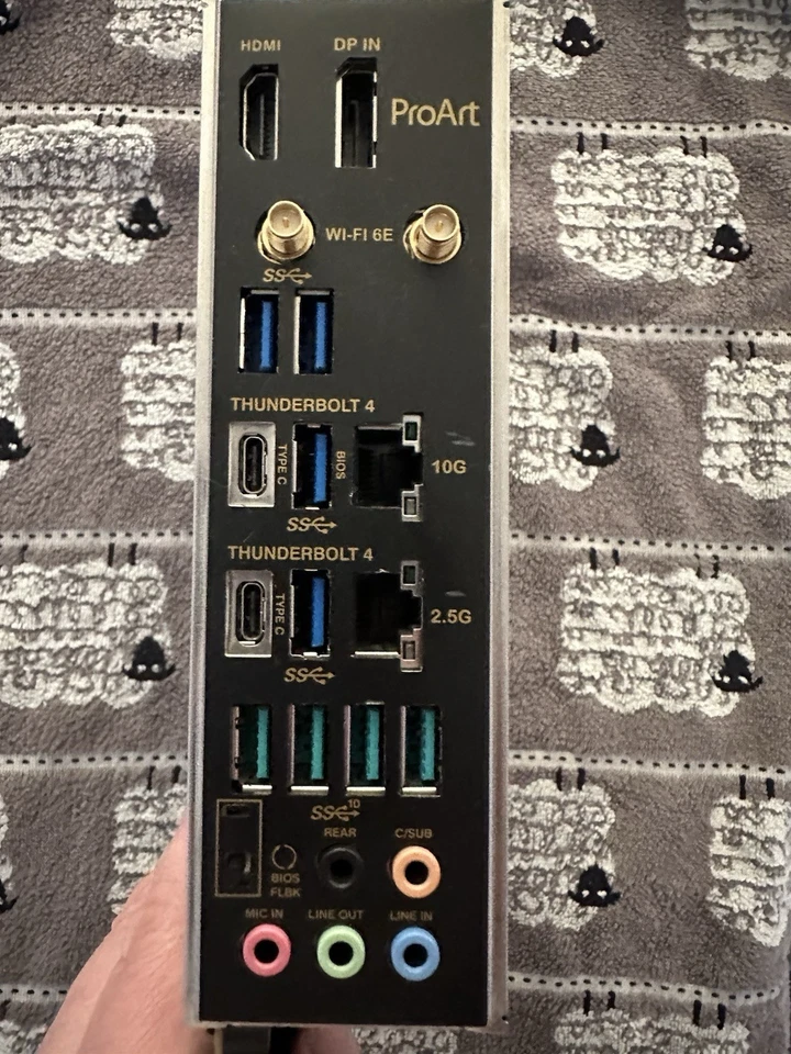 ASUS ProArt X570-Creator   - Image 2 of 4