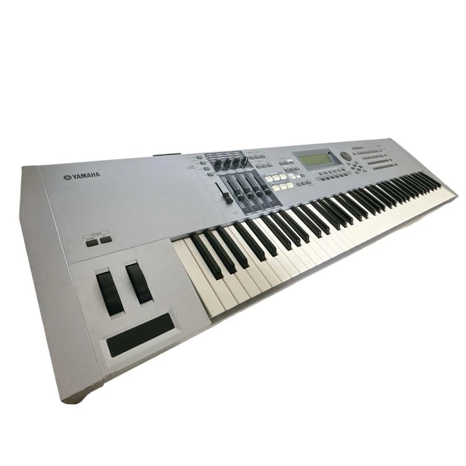 YAMAHA MOTIF ES7 76-Key Keyboard Workstation​ Synthesizer with Sampling Used - Image 2 of 4