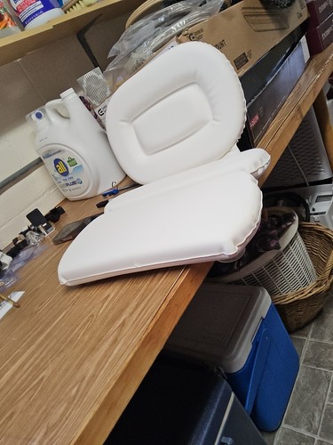 Bath pillow for bathtub. Tub pillow for back and head. New with out package