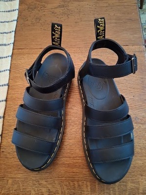 DR. MARTENS BLAIRE PLATFORM WOMENS SANDALS SIZE 9 LIGHTLY USED VERY NICE!!