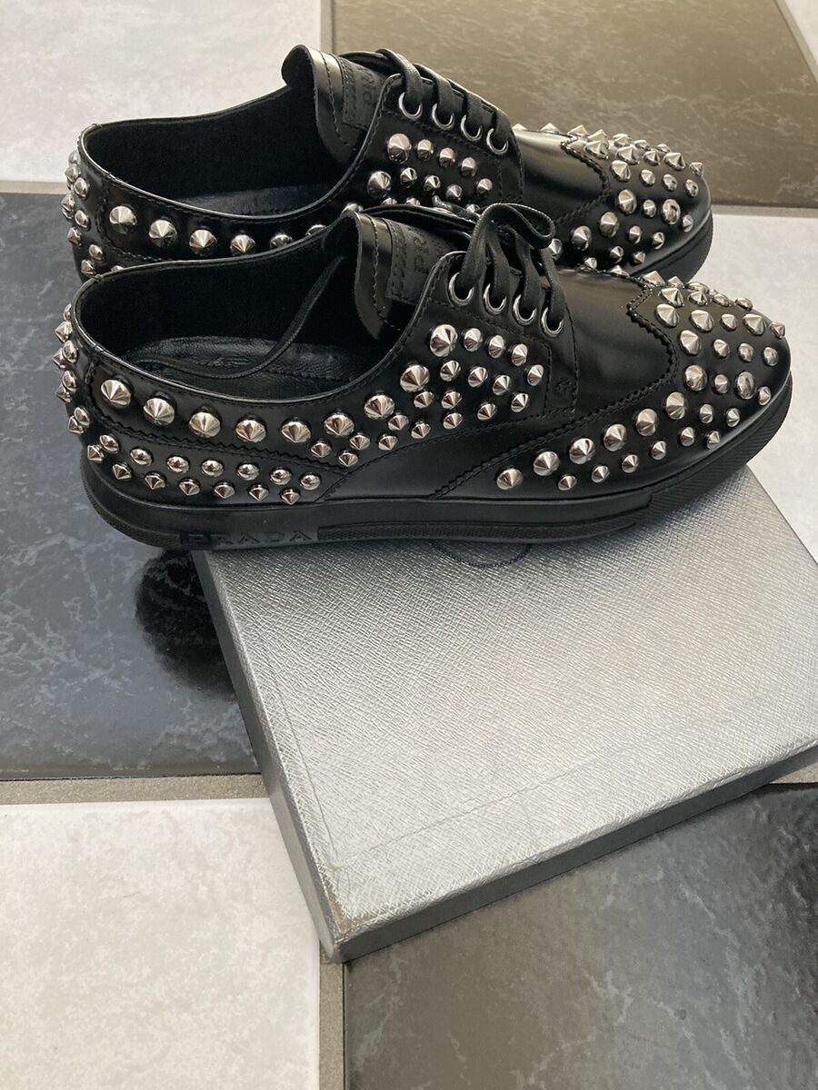 NIB 100% AUTH Prada Studded Wingtip Lace Up Sporty Oxford NIB 100% AUTH Prada Studded Wingtip Lace Up Sporty Oxford