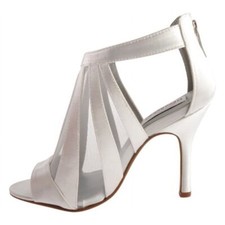 Dyeables Women's Lotus Pump White,9 B M US 