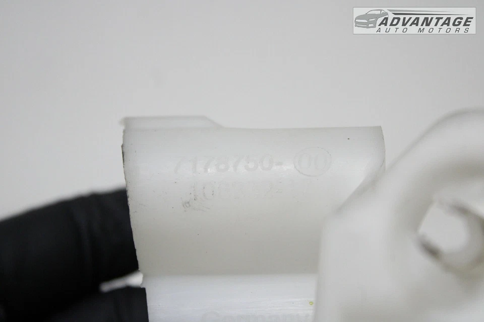 2009-2016 BMW 535I F10 GASOLINE FILLER FUEL TANK PIPE HOSE BRACKET SUPPORT OEM - Image 4 of 4