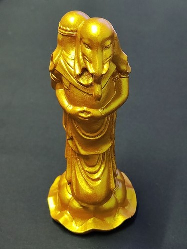 QH087 - 10 x 4.8 x 4.5 CM Boxwood Carving Figurine: Golden Painted Kangiten Men - Picture 3 of 6