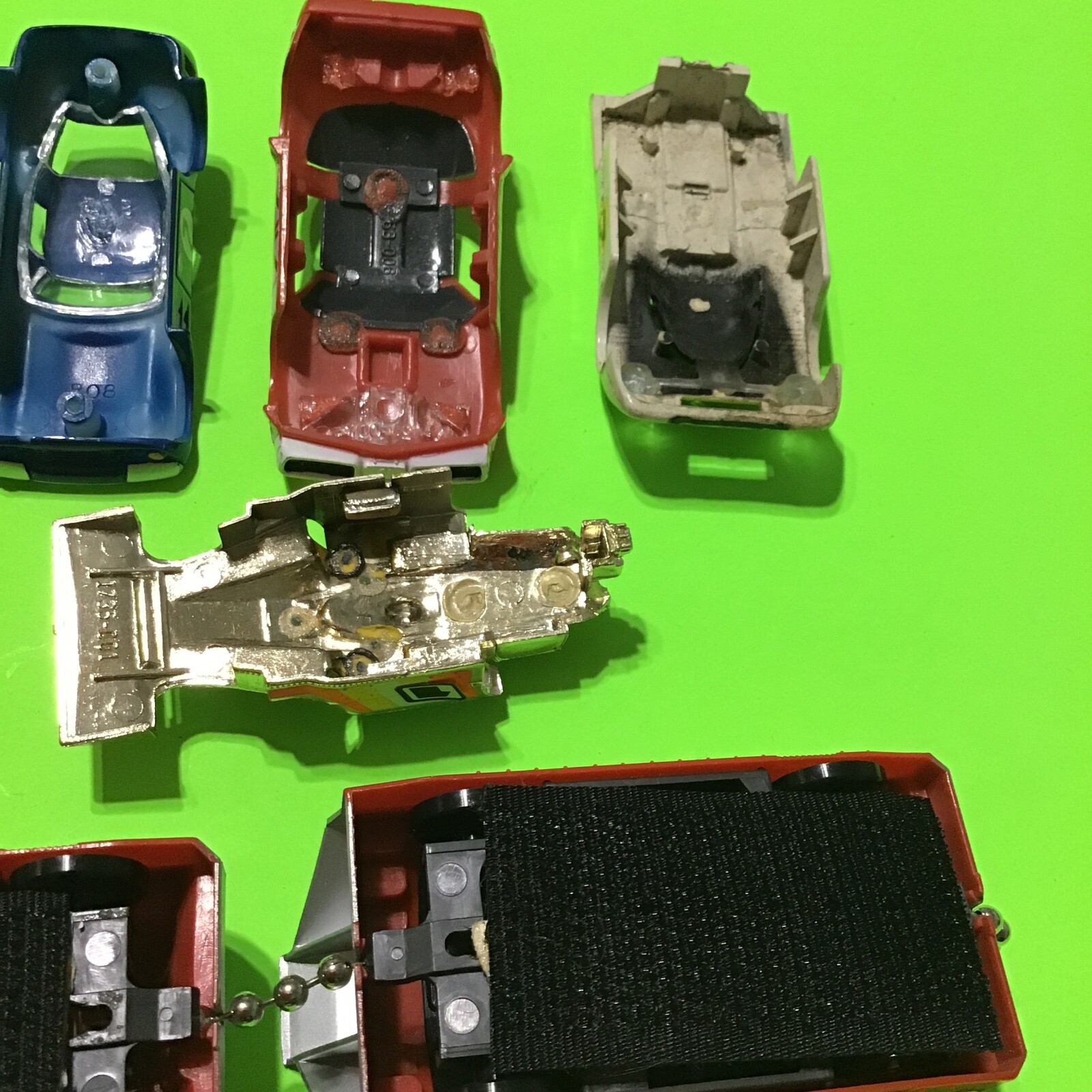 VINTAGE 10 PIECE GROUP ASSORTED SLOT CAR BODIES / TYCO / AFX / MOSTLY