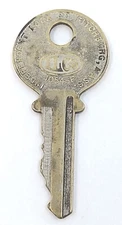 Vintage Key ILCO 1054 F Independent Lock Co Fitchburg Mass 78496 Appx 2"  Locks 