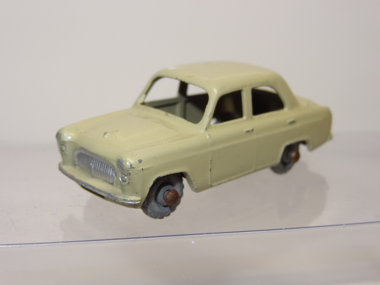 Matchbox 30a, Ford Prefect - Free Price Guide & Review