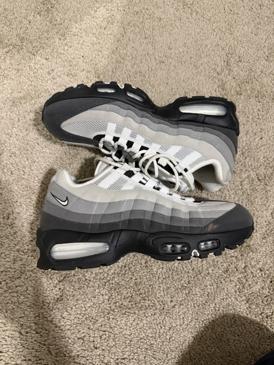 Preços baixos em Nike Air Max 95 Black Dark Grey | eBay