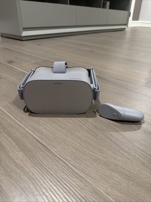 Meta Oculus Go VR and Controller