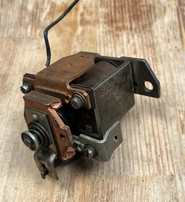 Magnetschalter Anlasser 24V Magnetic switch Bosch SHSM6E43Z LKW NKW Oldtimer