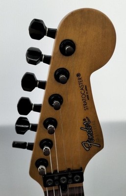 Fender JAPAN Stratocaster boxer Eシリアル Fender JAPAN Stratocaster boxer Eシリアル Fender JAPAN