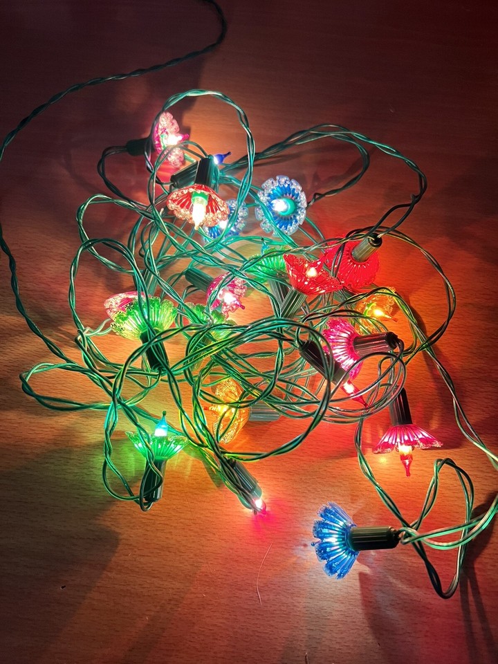 Two Sets Vintage Christmas Tree Lights One Working The Other Not eBay