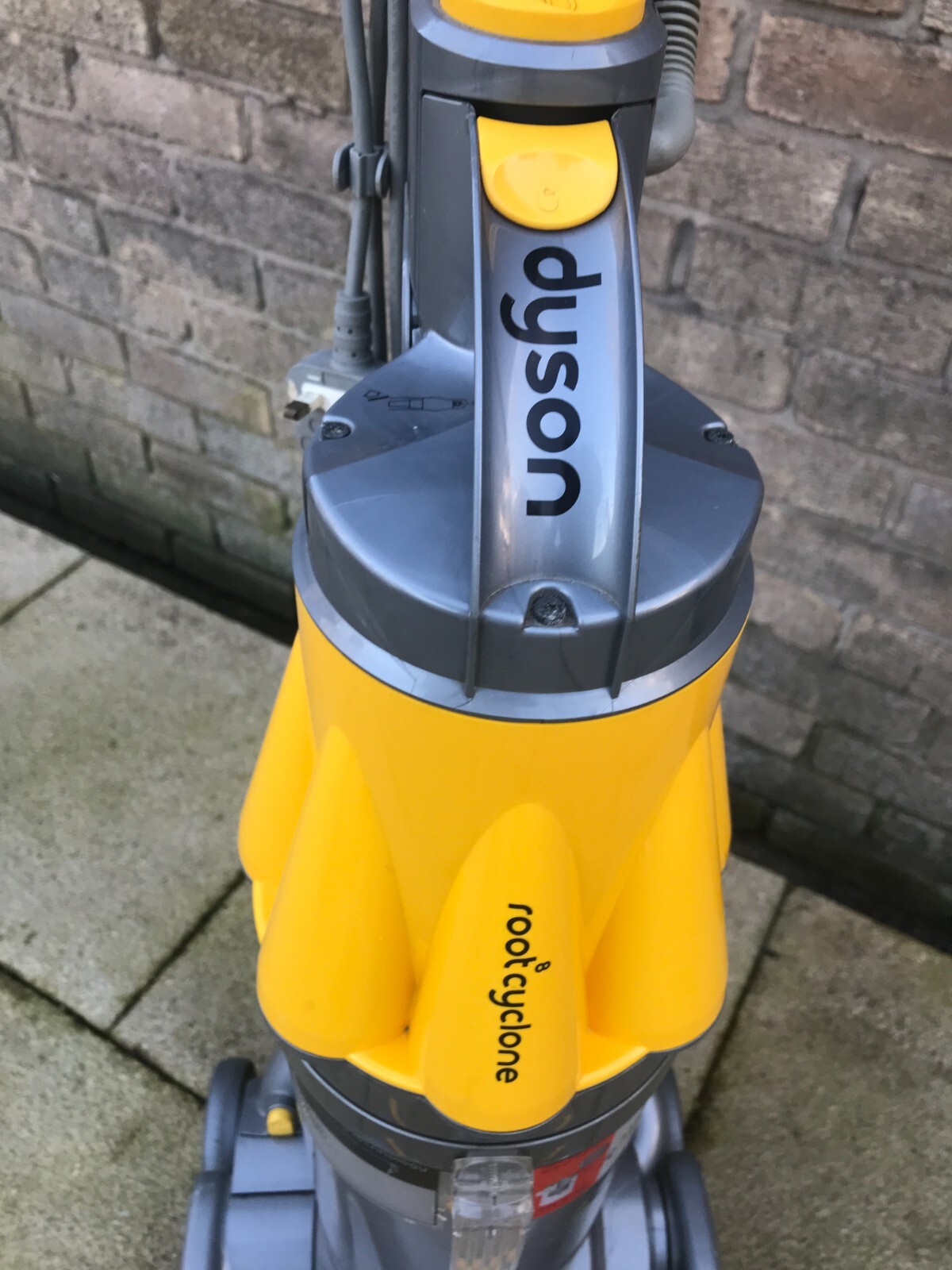 DYSON DC07 UPRIGHT VACUUM CLEANER, HOOVER, YELLOW & GREY eBay