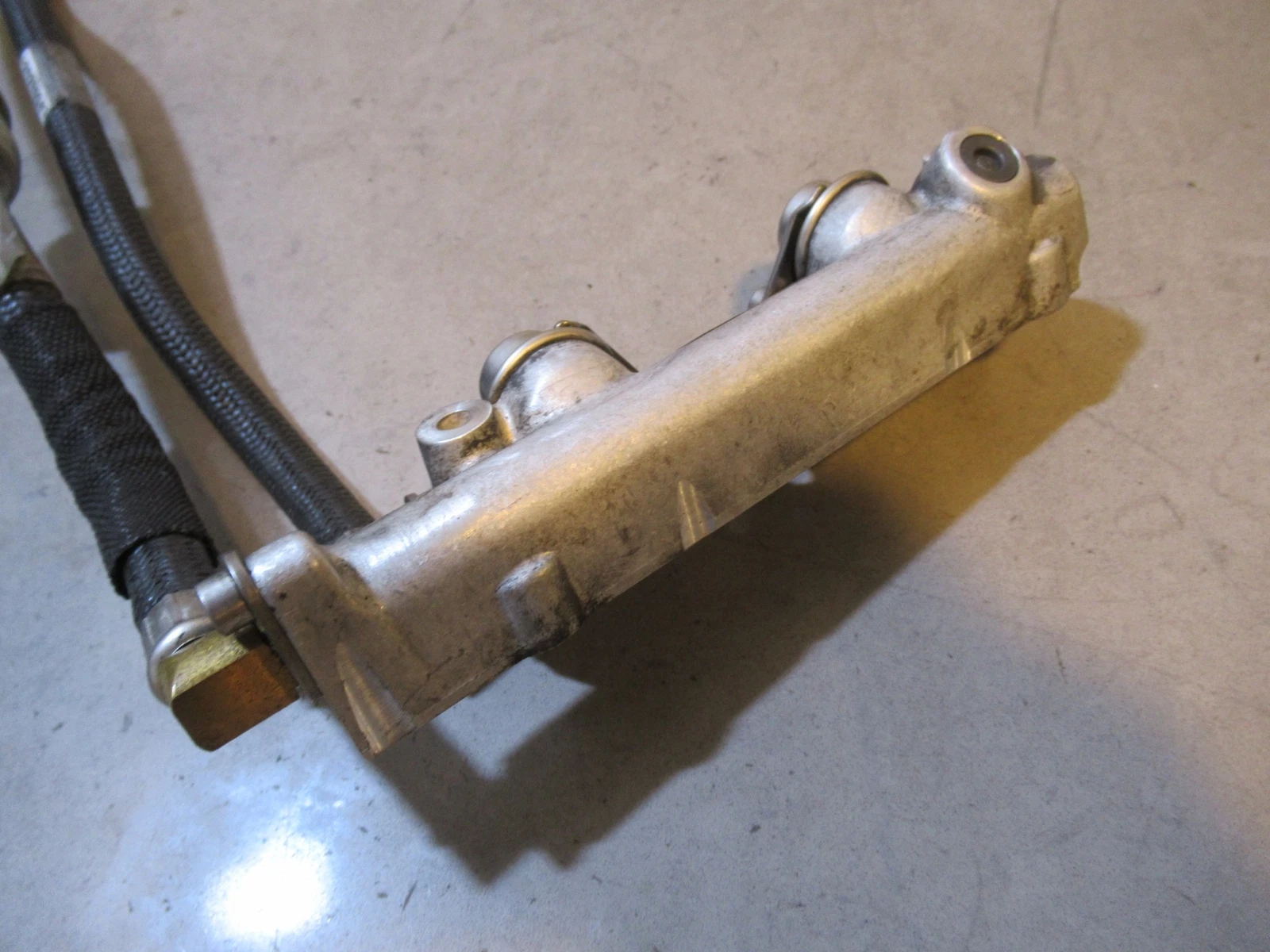 Polaris Pro Rmk 800 Fuel Rail 2012 #16